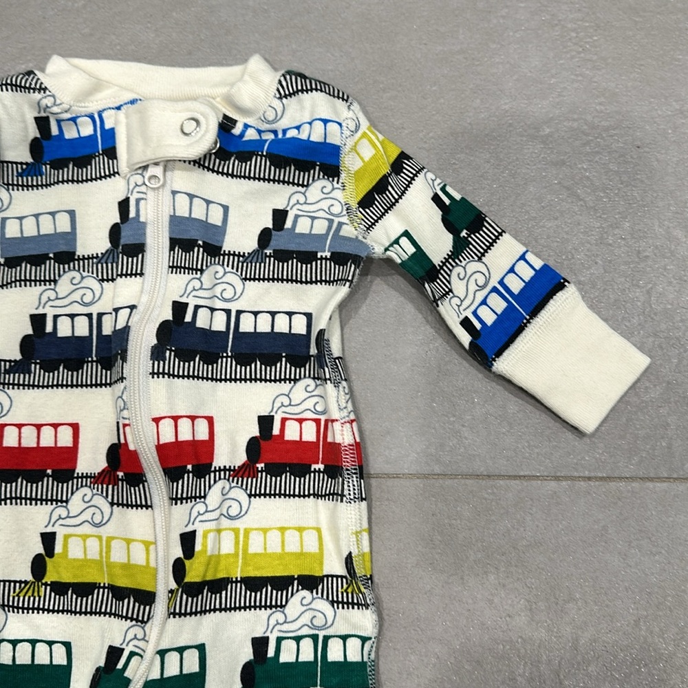 Washed but never worn! Hanna Andersson Pajamas - Picture 3 of 11